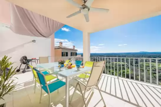Casa vacacional para 8 huéspedes . Con Aire Acondicionado, Wifi y Cancelación GRATUITA opcional Biali en Búger, Mallorca, Illes Balears, España