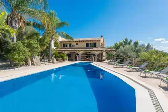 Villa for 12 guests . With Pool, Air conditioning, Wifi and Optional FREE Cancellation  Cas carro (sa teulera) in Selva, Mallorca, Illes Balears, España