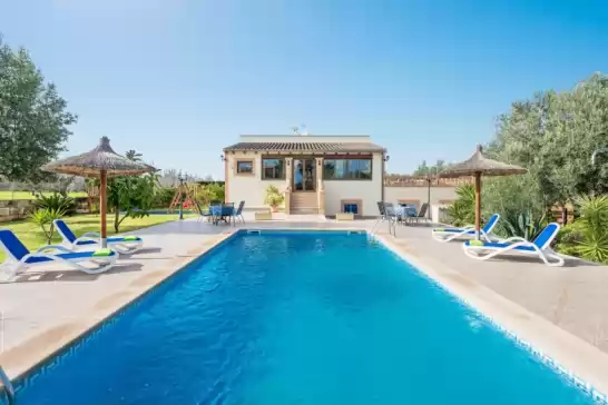 Villa für 6 gäste . Mit Pool, Klimaanlage, und Wifi,  Finca calderitx in Ariany, Mallorca, Illes Balears, España