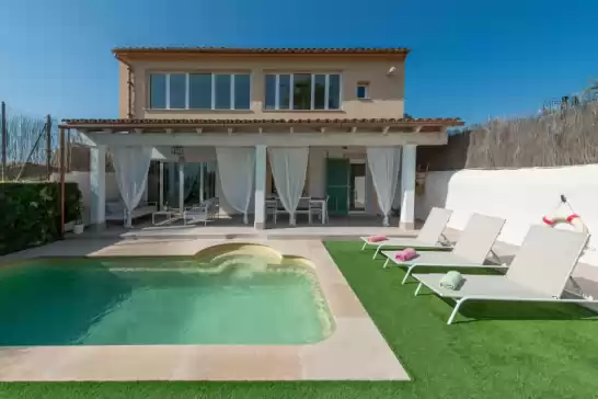 Villa for 6 guests . With Pool, Air conditioning, Wifi and Optional FREE Cancellation  Es closet in Selva, Mallorca, Illes Balears, España