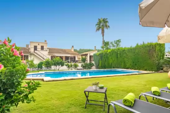 Apartment for 6 guests . With Pool, Air conditioning, Wifi and Optional FREE Cancellation  Ca na rosa (de selva) in Selva, Mallorca, Illes Balears, España
