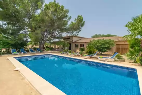 Villa for 8 guests . With Pool, Air conditioning, Wifi and Optional FREE Cancellation  Can ribas in Can Picafort, Santa Margalida, Mallorca, Illes Balears, España