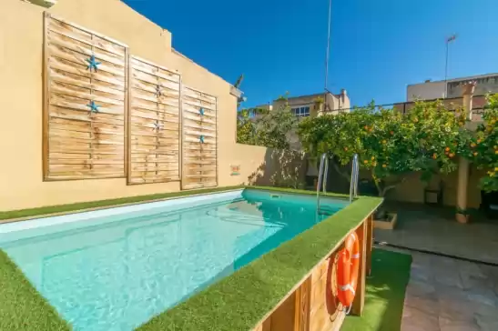 Casa vacacional para 4 huéspedes . Con Piscina, Aire Acondicionado, Wifi y Cancelación GRATUITA opcional  Juniper (inca) en Inca, Mallorca, Illes Balears, España