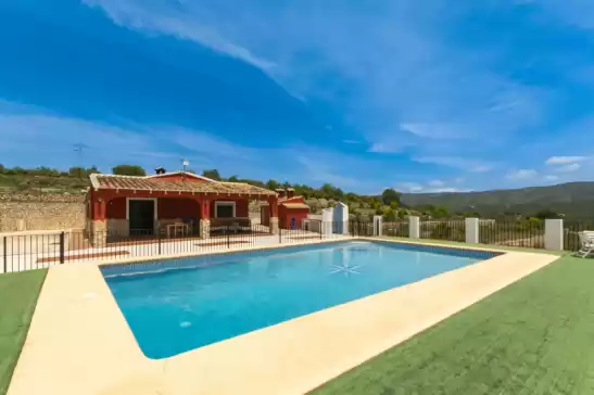 Villa para 6 huéspedes . Con Piscina, Aire Acondicionado, Wifi, Mascotas y Cancelación GRATUITA opcional Sensacions en Llutxent, Valencia, Comunitat Valenciana, España