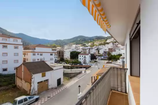 Apartment for 2 + 2 guests . With Air conditioning, Wifi and Optional FREE Cancellation  Tolox 2 in Tolox, Málaga, Andalucía, España