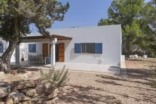 Holiday house for 8 guests . With Air conditioning, Wifi and Optional FREE Cancellation  Es lliri blanc in Venda des Cap de Barbaria, Formentera, Formentera, Illes Balears, España