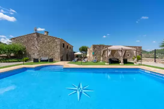 Villa for 6 guests . With Pool, Air conditioning, Wifi and Optional FREE Cancellation  Cases de son roig in Sant Joan, Mallorca, Illes Balears, España
