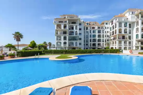 Apartment for 2 + 2 guests . With Pool, Air conditioning, Wifi and Optional FREE Cancellation  Marina de la duquesa 805 in Manilva, Málaga, Andalucía, España