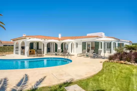 Villa for 8 guests . With Pool, Air conditioning, Wifi and Optional FREE Cancellation  Villa mila in Sant Lluís, Menorca, Illes Balears, España