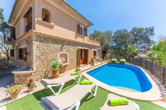 Villa for 6 guests . With Pool, Air conditioning, Wifi and Optional FREE Cancellation  Pleta de son monjo in Maria de la Salut, Mallorca, Illes Balears, España