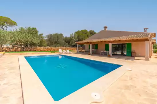 Villa für 4 gäste . Mit Pool, Klimaanlage, Wifi und Optionale GRATIS Stornierung  Els garrovers in ses Salines, Mallorca, Illes Balears, España