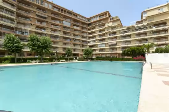 Apartment für 2 + 2 gäste . Mit Pool, Klimaanlage, Wifi und Optionale GRATIS Stornierung  Iris in Grau i Platja, Gandia, Valencia, Comunitat Valenciana, España