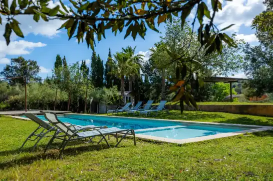 Landhotel für 2 + 2 gäste . Mit Pool, Wifi und Optionale GRATIS Stornierung S'hort de sa bagura - es sostre in Sant Llorenç des Cardassar, Mallorca, Illes Balears, España
