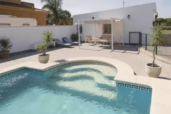 Holiday house for 4 guests . With Pool, Wifi and Optional FREE Cancellation  Jopamar in Chiclana de la Frontera, Cádiz, Andalucía, España