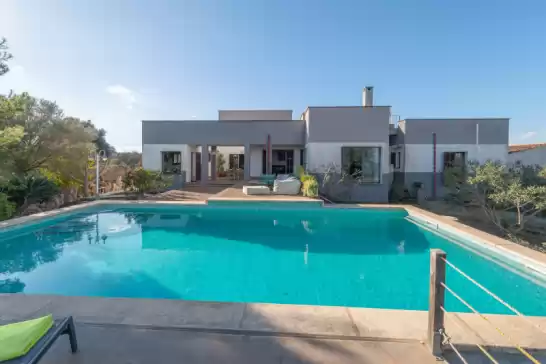 Villa for 6 guests . With Pool, Air conditioning, Wifi and Optional FREE Cancellation  Can believet in Santa Margalida, Mallorca, Illes Balears, España