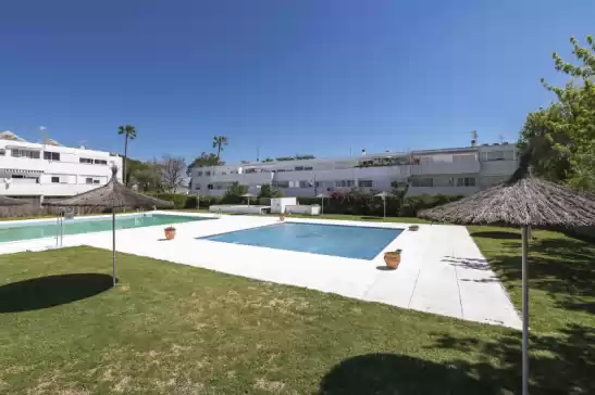 Apartment for 5 guests . With Pool, Air conditioning, Wifi, Pets and Optional FREE Cancellation  Vallealto in El Puerto de Santa María, Cádiz, Andalucía, España