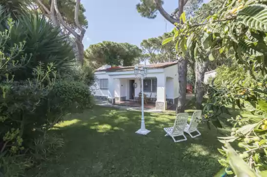 Holiday house for 6 guests . With Air conditioning, Wifi and Optional FREE Cancellation  Las camelias in Chiclana de la Frontera, Cádiz, Andalucía, España
