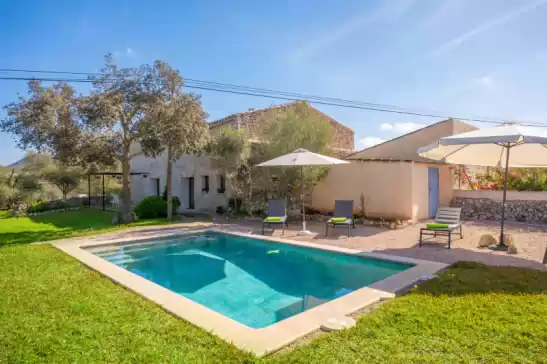 Villa para 6 huéspedes . Con Piscina, Aire Acondicionado, Wifi y Cancelación GRATUITA opcional  Ca ses falies en Felanitx, Mallorca, Illes Balears, España