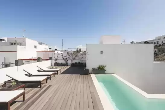 Apartamento para 2 + 1 huéspedes . Con Piscina, Aire Acondicionado, Wifi y Cancelación GRATUITA opcional Luxe madre de dios en Sanlúcar de Barrameda, Cádiz, Andalucía, España