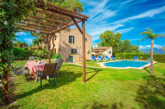 Villa for 6 guests . With Pool, Wifi and Optional FREE Cancellation Son burguet in Llubí, Mallorca, Illes Balears, España