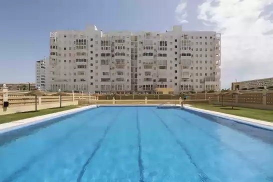 Apartamento para 4 huéspedes . Con Piscina, Aire Acondicionado, Wifi y Cancelación GRATUITA opcional  Bahia blanca en El Puerto de Santa María, Cádiz, Andalucía, España