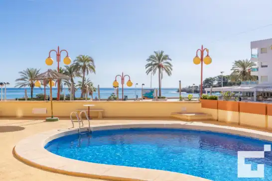 Apartment for 4 guests . With Pool, Air conditioning, Wifi and Optional FREE Cancellation Zafiro 26c - grupo turis in Calp, Alicante, Comunitat Valenciana, España