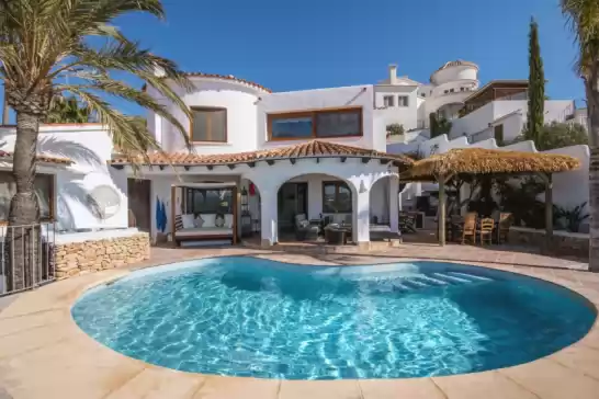 Villa for 6 guests . With Pool, Air conditioning, Wifi, Pets and Optional FREE Cancellation  Mira al mar 8 pax in Moraira, Teulada-Moraira, Alicante, Comunitat Valenciana, España