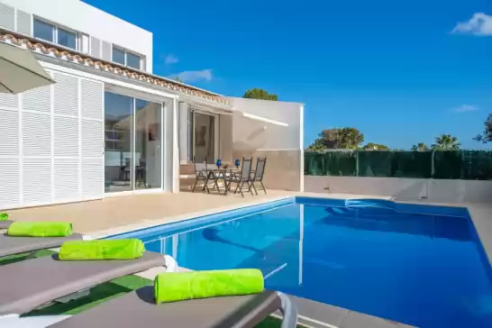 Villa für 6 gäste . Mit Pool, Klimaanlage, Wifi und Optionale GRATIS Stornierung  Domus genti in Son Serra de Marina, Santa Margalida, Mallorca, Illes Balears, España