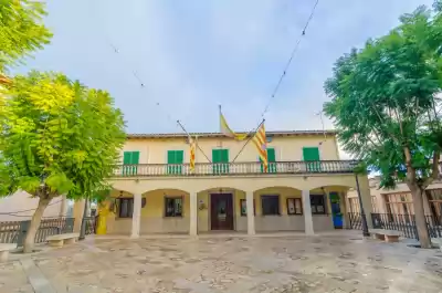 Holiday rentals in Ayuntamiento de Montuïri