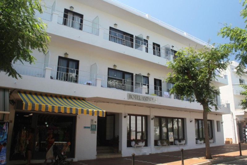 HOTEL ANTARES