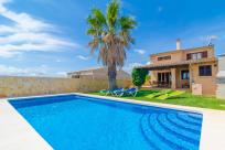 Holiday rentals in Carles
