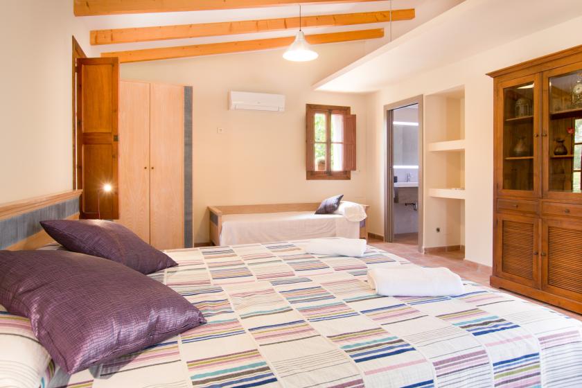 Holiday rentals in Casa en moscari, Moscari