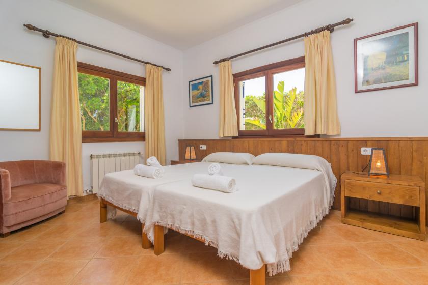 Holiday rentals in Villa sol naixent, Cala Serena
