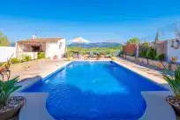 Holiday rentals in Casa des puig