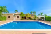 Holiday rentals in Es pascolet