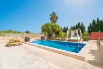 Holiday rentals in Es blanquer de na fani