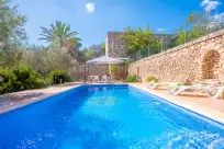 Holiday rentals in Can kalet