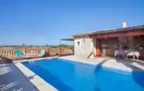 Holiday rentals in Can colom 