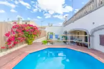 Holiday rentals in Can pioro