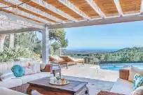 Holiday rentals in Ca'na calma