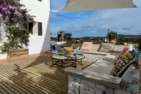 Holiday rentals in Villa reina