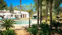 Holiday rentals in Villa velar