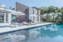 Holiday rentals in Villa vivian