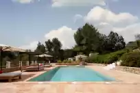 Holiday rentals in Villa phosphenes