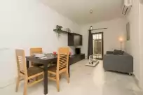 Holiday rentals in Aranda deluxe