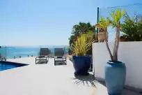 Holiday rentals in Emperador