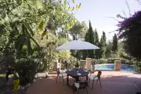 Holiday rentals in Casa nana