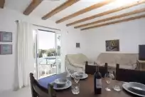 Holiday rentals in Casa tordos