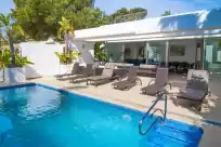 Holiday rentals in Casa elche