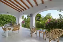 Holiday rentals in Casa hedra
